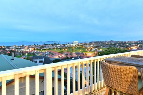 Photo of property in 59 West Hoe Heights, Orewa, 0931