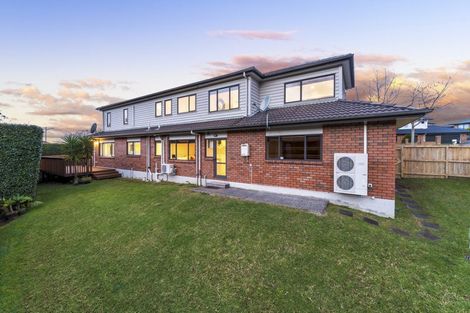 Photo of property in 54 Sapperton Drive, Henderson, Auckland, 0612