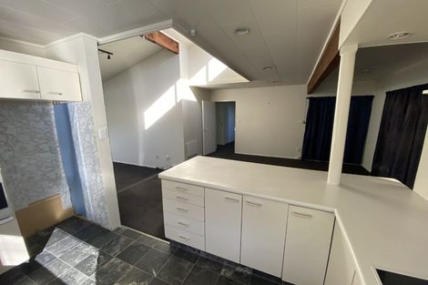 Photo of property in 8d Nevada Drive, Merrilands, New Plymouth, 4312