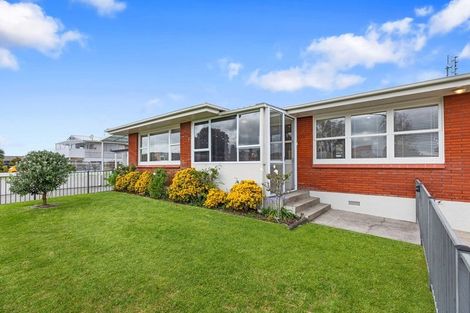 Photo of property in 2 Longwood Lane, Otumoetai, Tauranga, 3110