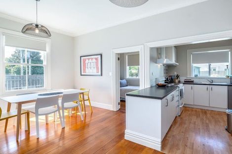 Photo of property in 28 Cork Street, Martinborough, 5711