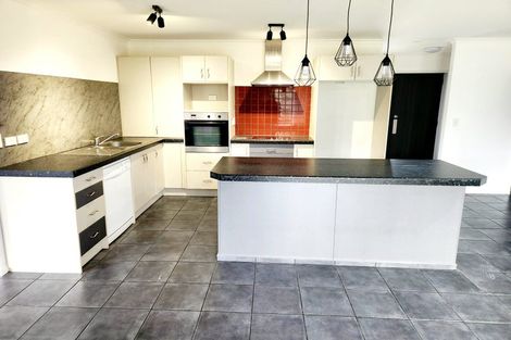 Photo of property in 109 Farnborough Drive, Grandview Heights, Hamilton, 3200