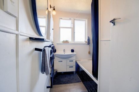 Photo of property in 17 Cross Street, Milton, 9220