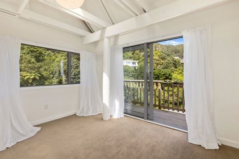 Photo of property in 13 Russo Terrace, Eastbourne, Lower Hutt, 5013