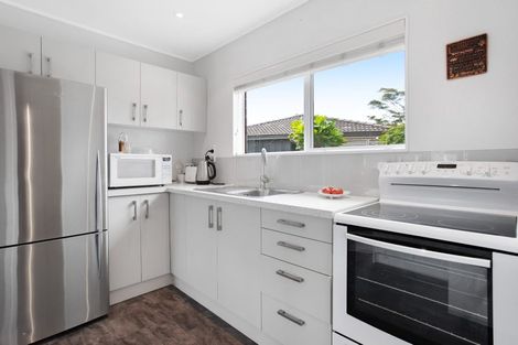 Photo of property in 96b Lakeside Drive, Orewa, 0931