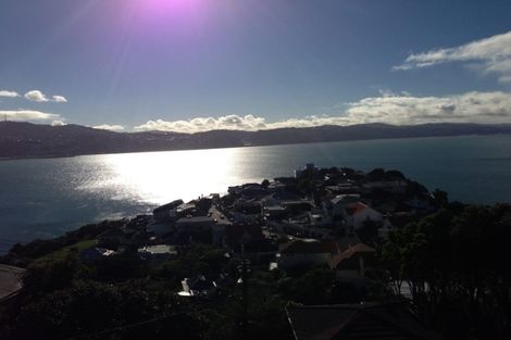 Photo of property in 15 Palliser Road, Roseneath, Wellington, 6011