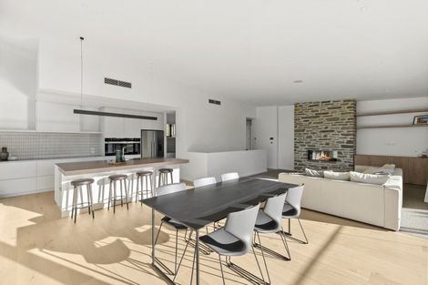 Photo of property in 147b Warren Street, Wanaka, 9305