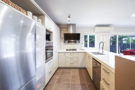 Photo of property in 3 Girvan Terrace, Wattle Downs, Auckland, 2103