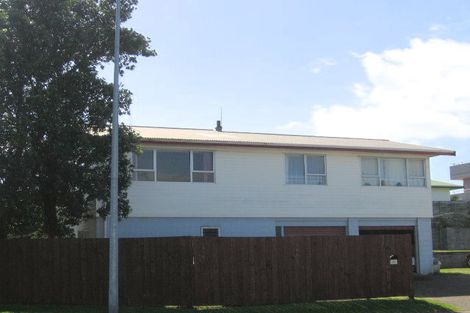 Photo of property in 27 Maranui Street, Mount Maunganui, 3116