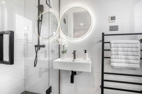 Photo of property in 125 Mcrobbie Road, Kingseat, Papakura, 2580