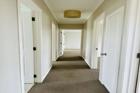 Photo of property in 101 Stanley Road, Glenfield, Auckland, 0629