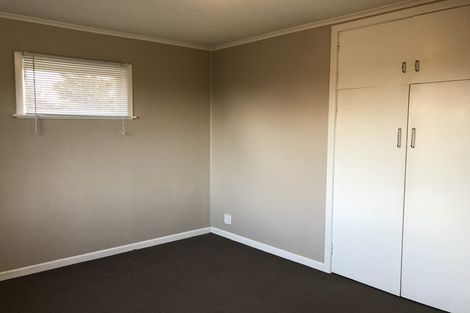 Photo of property in 868 East Coast Road, Northcross, Auckland, 0630