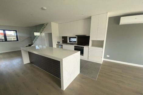 Photo of property in 42 Farranfore Road, Opaheke, 2113