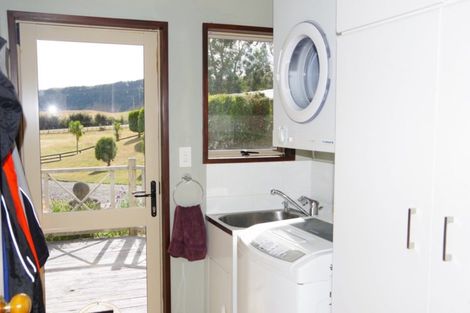 Photo of property in 1000 Mapara Road, Kinloch, Taupo, 3385