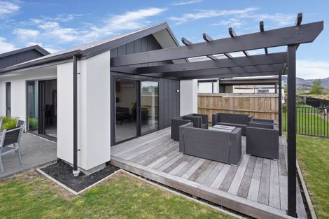 Photo of property in 10 Enforce Lane, Halswell, Christchurch, 8025