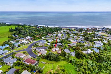 Photo of property in 24 Prudence Place, Oakura, 4314