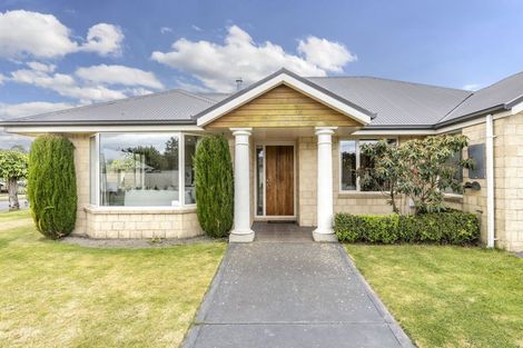 Photo of property in 5 Harrys Way, Redwood, Christchurch, 8051