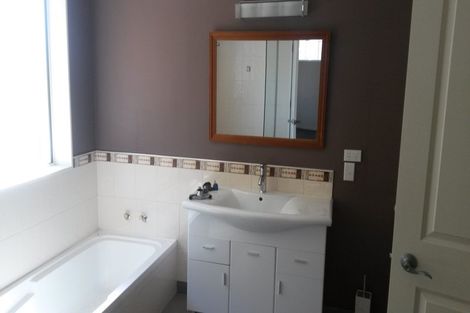 Photo of property in 17 Aronui Road, Bridge Hill, Alexandra, 9320