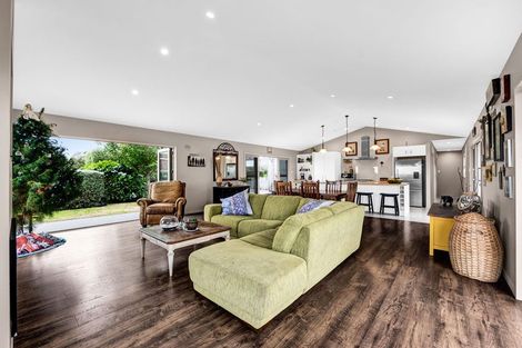Photo of property in 292a Plymouth Road, Koru, New Plymouth, 4374