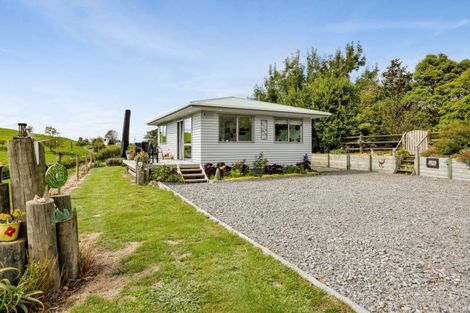 Photo of property in 318 Rugby Road, Tariki, Inglewood, 4388