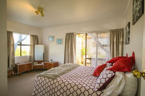 Photo of property in 29 Oxford Street, Whakapirau, Maungaturoto, 0583