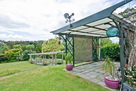 Photo of property in 209 Golf Road, Titirangi, Auckland, 0604