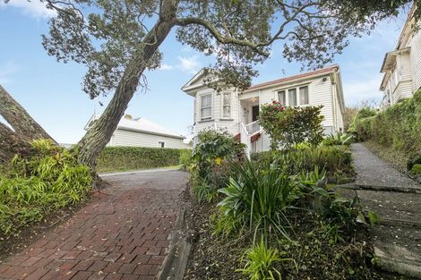 Photo of property in 52 Hill Street, Onehunga, Auckland, 1061