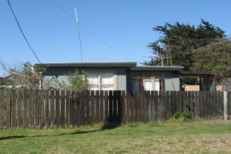 Photo of property in 14 Ngatiawa Street, Himatangi Beach, Foxton, 4891