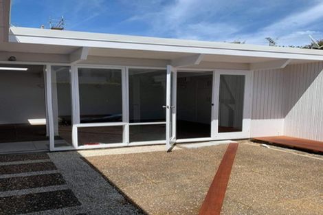 Photo of property in 3/252 Hurstmere Road, Takapuna, Auckland, 0622