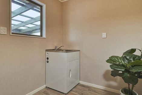 Photo of property in 12 Avenue Road, Greenmeadows, Napier, 4112