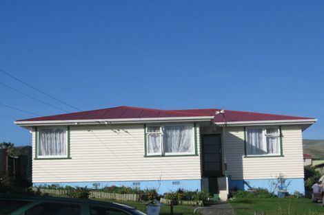 Photo of property in 30 Fantame Street, Cannons Creek, Porirua, 5024