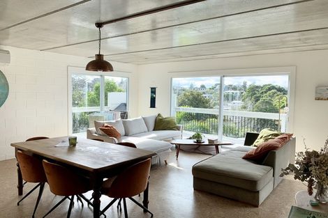 Photo of property in 24 Point Street, Raglan, 3225