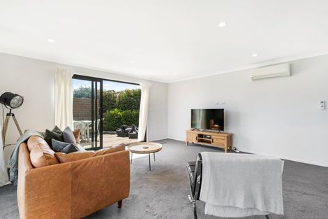 Photo of property in 56 Marram Place, Mangawhai Heads, Mangawhai, 0505