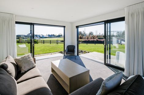 Photo of property in 10 Moemoea Place, Cambridge, 3434