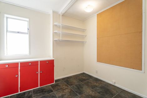 Photo of property in 46 Cypress Drive, Maungaraki, Lower Hutt, 5010