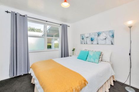 Photo of property in 11 Dellwood Avenue, Henderson, Auckland, 0612