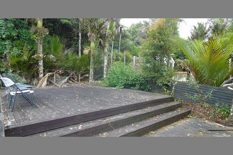 Photo of property in 554 Scenic Drive, Waiatarua, Auckland, 0612