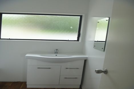 Photo of property in 21c Fort Richard Road, Otahuhu, Auckland, 1062