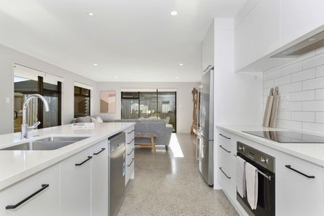 Photo of property in 32 Rotomanu Place, Pyes Pa, Tauranga, 3112