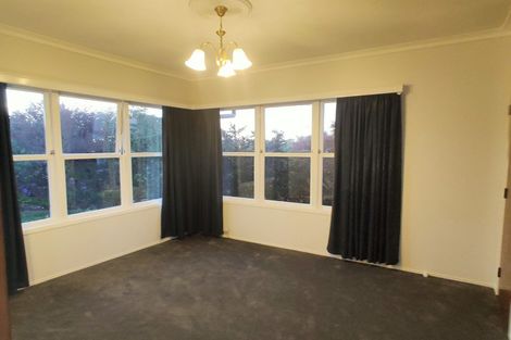 Photo of property in 4301 Great North Road, Glendene, Auckland, 0602