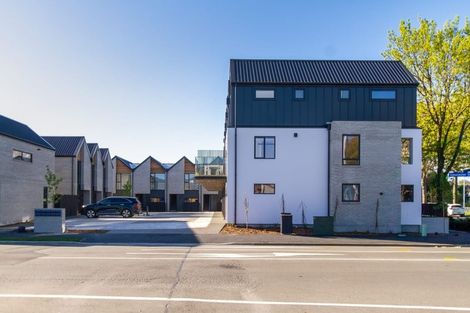 Photo of property in 2/335 Gloucester Street, Christchurch Central, Christchurch, 8011