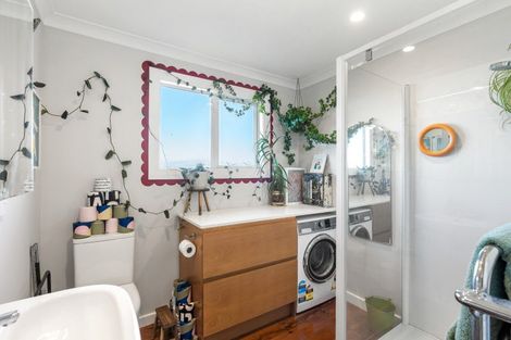 Photo of property in 51 High Street, Island Bay, Wellington, 6023