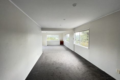 Photo of property in 40 Morriggia Place, Bayview, Auckland, 0629