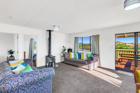 Photo of property in 3 James Street, Waikawa Beach, Manakau, 5573