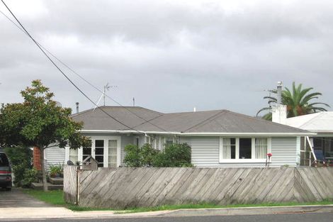 Photo of property in 214 Sturges Road, Henderson, Auckland, 0612