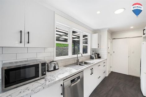 Photo of property in 88 Thomas Street, Stokes Valley, Lower Hutt, 5019