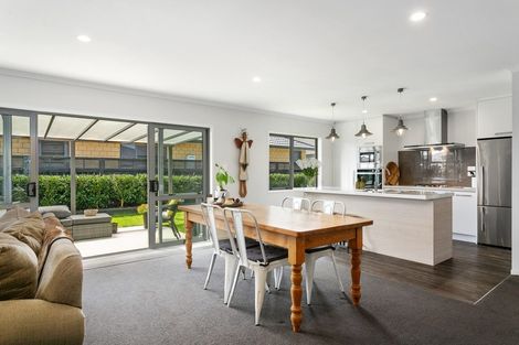 Photo of property in 60 Jarrett Terrace, Leamington, Cambridge, 3432