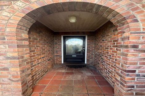 Photo of property in 7 Otahuri Crescent, Greenlane, Auckland, 1051