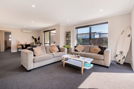 Photo of property in 3 Te Kio Crescent, Papamoa Beach, Papamoa, 3118