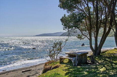 Photo of property in 5 Ocean Parade, Pukerua Bay, 5026